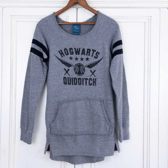 Hot Topics • Harry Potter Quidditch Sweatshirt - Picture 2 of 10